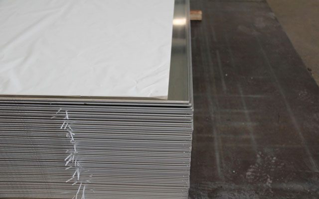 纳尼？化妆品上有铝合金的身影，瓶盖料铝板告诉你