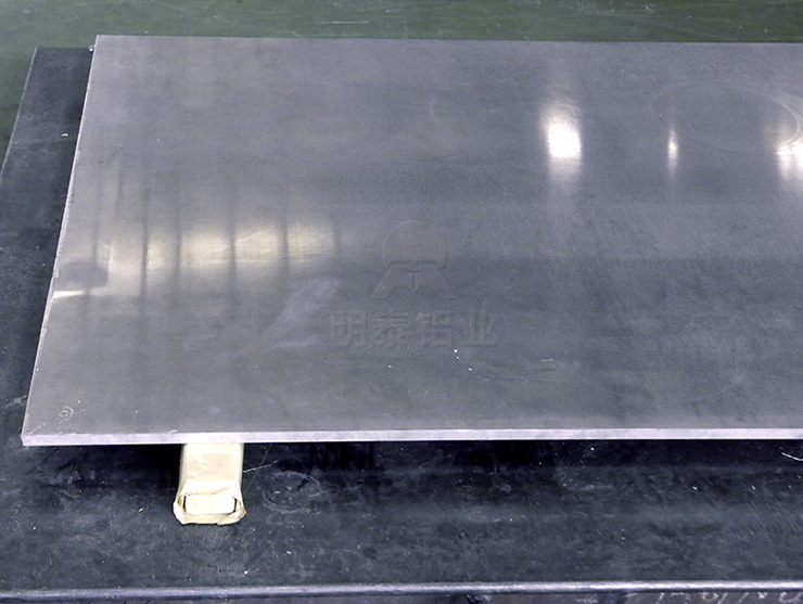 淬火、拉伸铝板